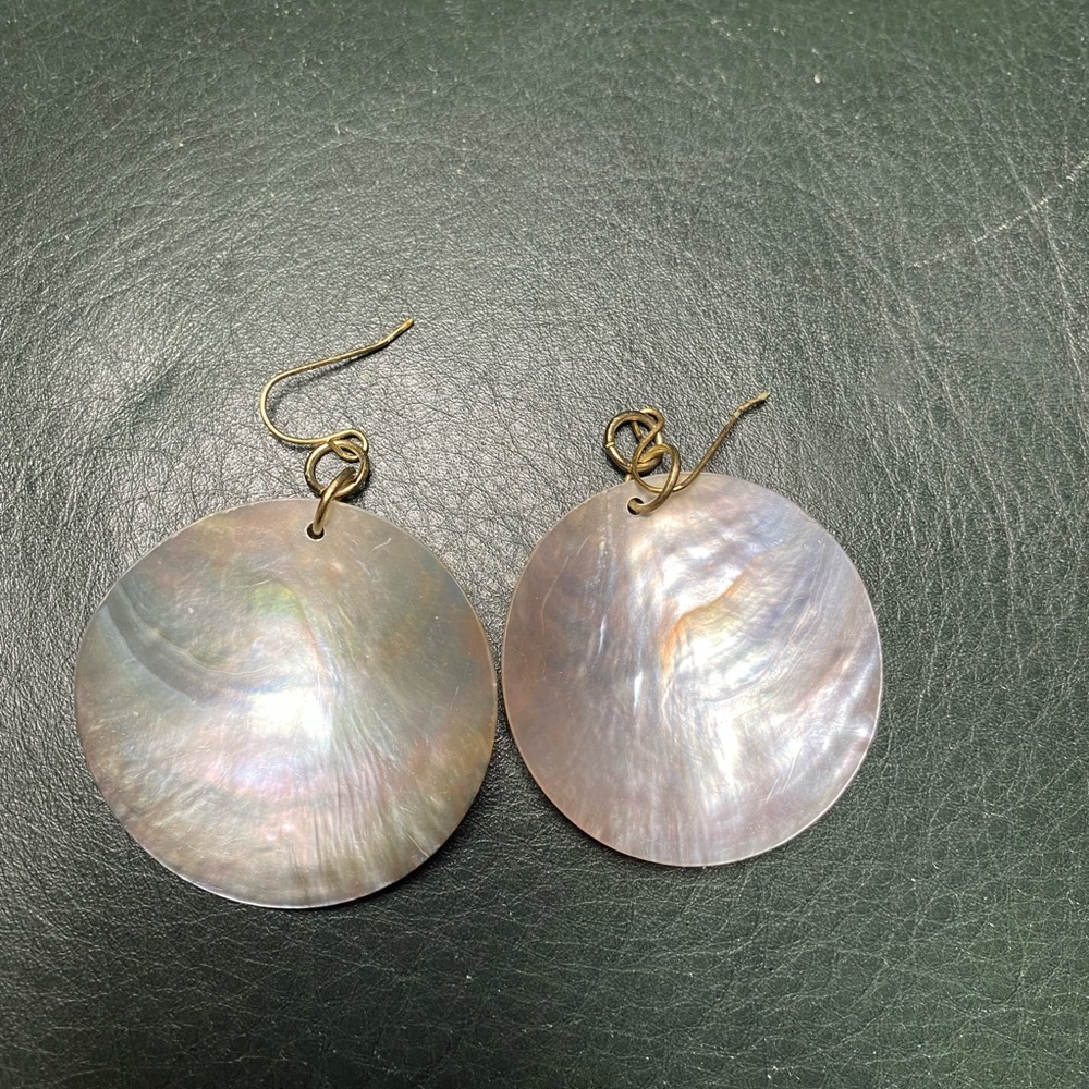 Shell drop earrings